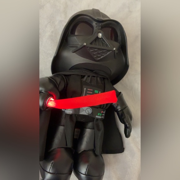 Star Wars Darth Vader Feature Plush (Obi-Wan), Voice Recording, Light Up Saber - Picture 5 of 6